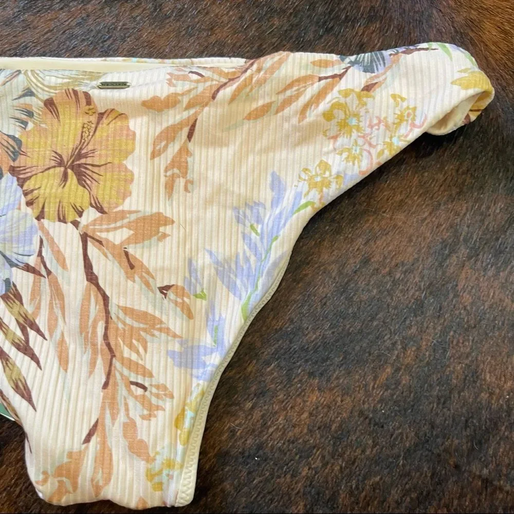 NWT Rip Curl Paradise Calling Cheeky Ribbed Bikini Bottoms - Picture 4 of 12